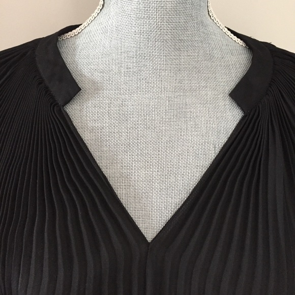 Spense Top - Picture 2 of 5